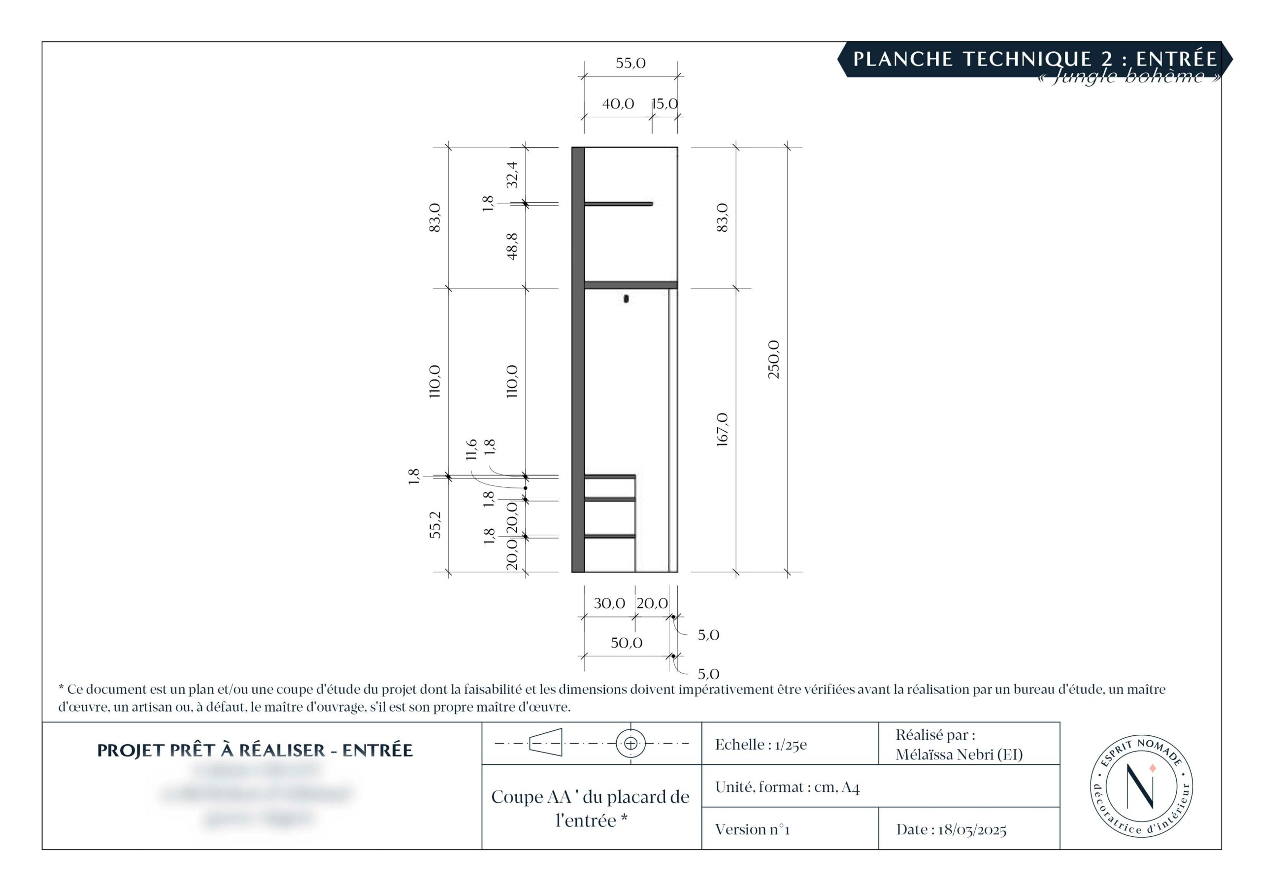 Planche technique, coupe AA', des rangements de l'entrée sur le thème décoratif "jungle bohème"
